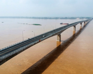 VIET TRI BRIDGE